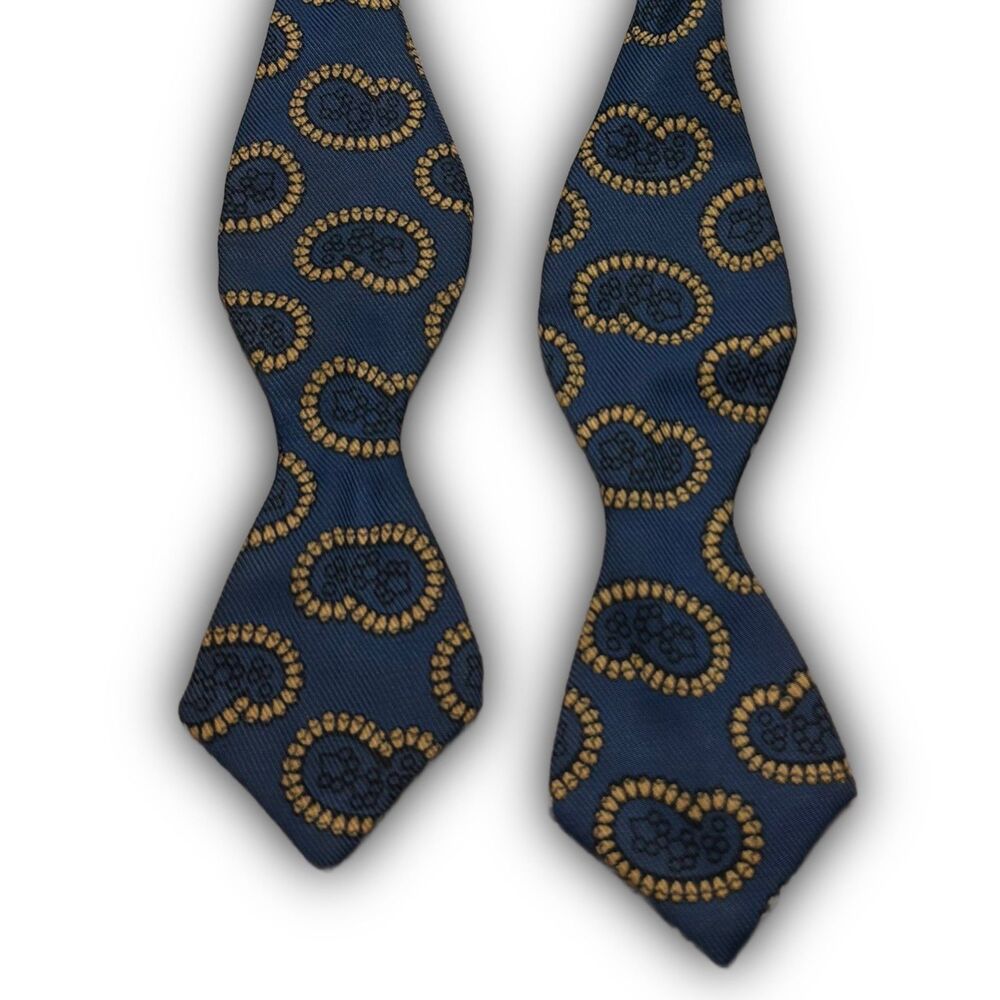 Adjustable Vintage Paisley Bow Tie